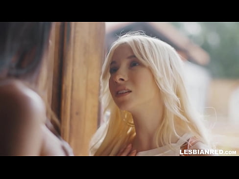 ❤️ Chica vuelve a casa unos meses después y acaba comiéndole el coño a su madrastra ️ Video de porno de calidad en es.appassistance.ru ❌️